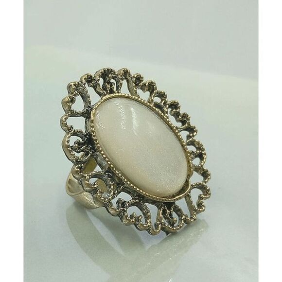 *Clearance* Ladies Adjustable Vintage Style Ring - Picture 1 of 2